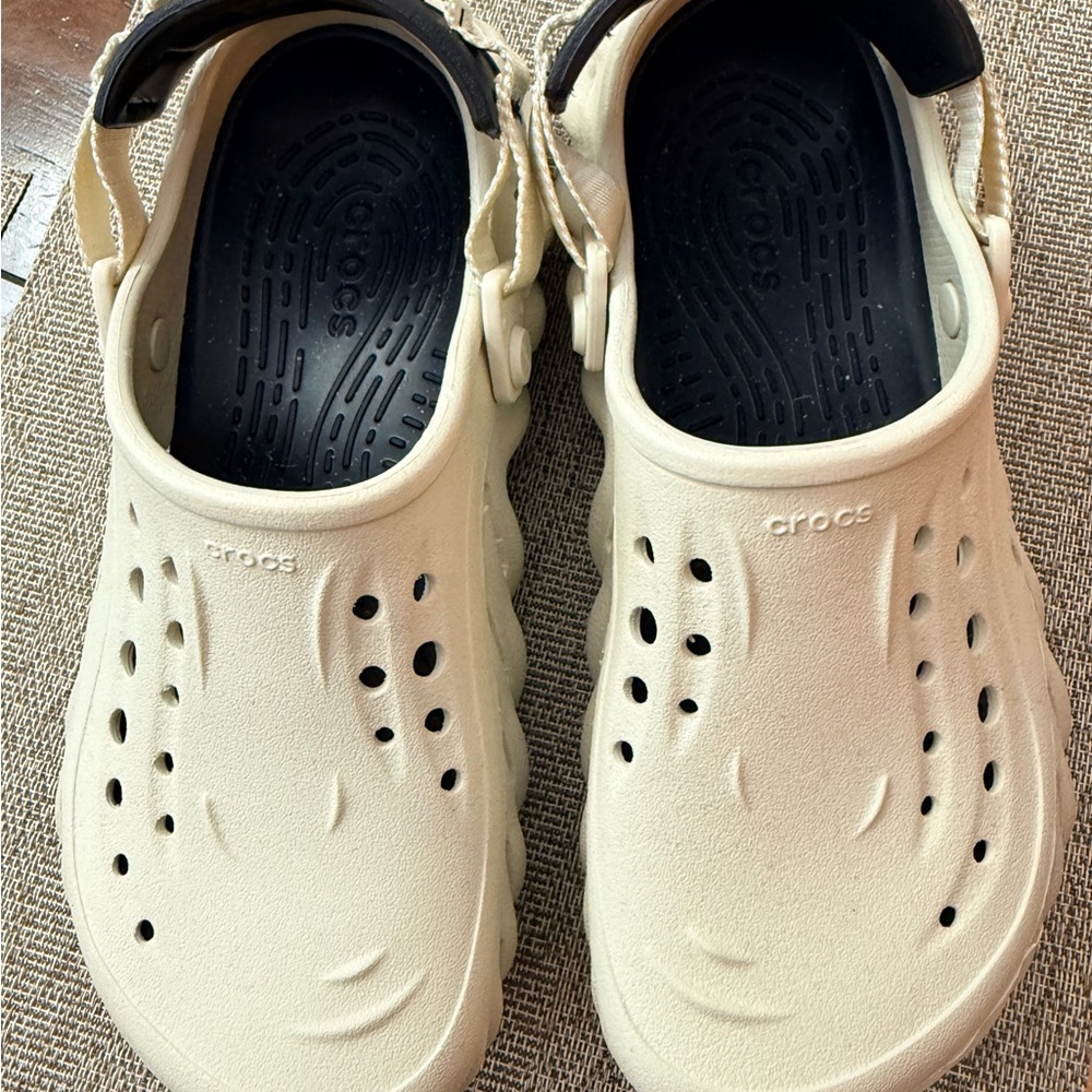Crocs Echo Clogs